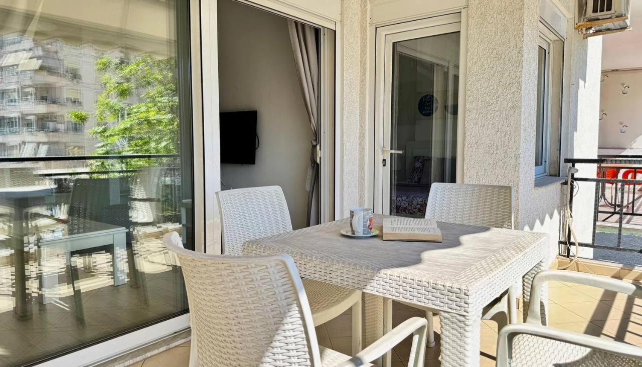 Morina Sea View Apartment Sarande Exterior photo